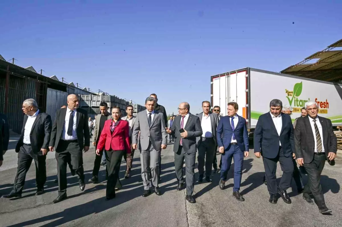 antalya toptanci halinde yeni sezon toplantisi HHrxmr9L