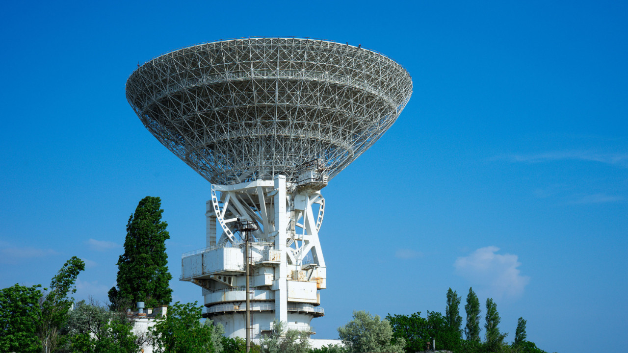 uzaylilara mesaj gonderen dev teleskop da savasin kurbani oldu 9ZdJttB5