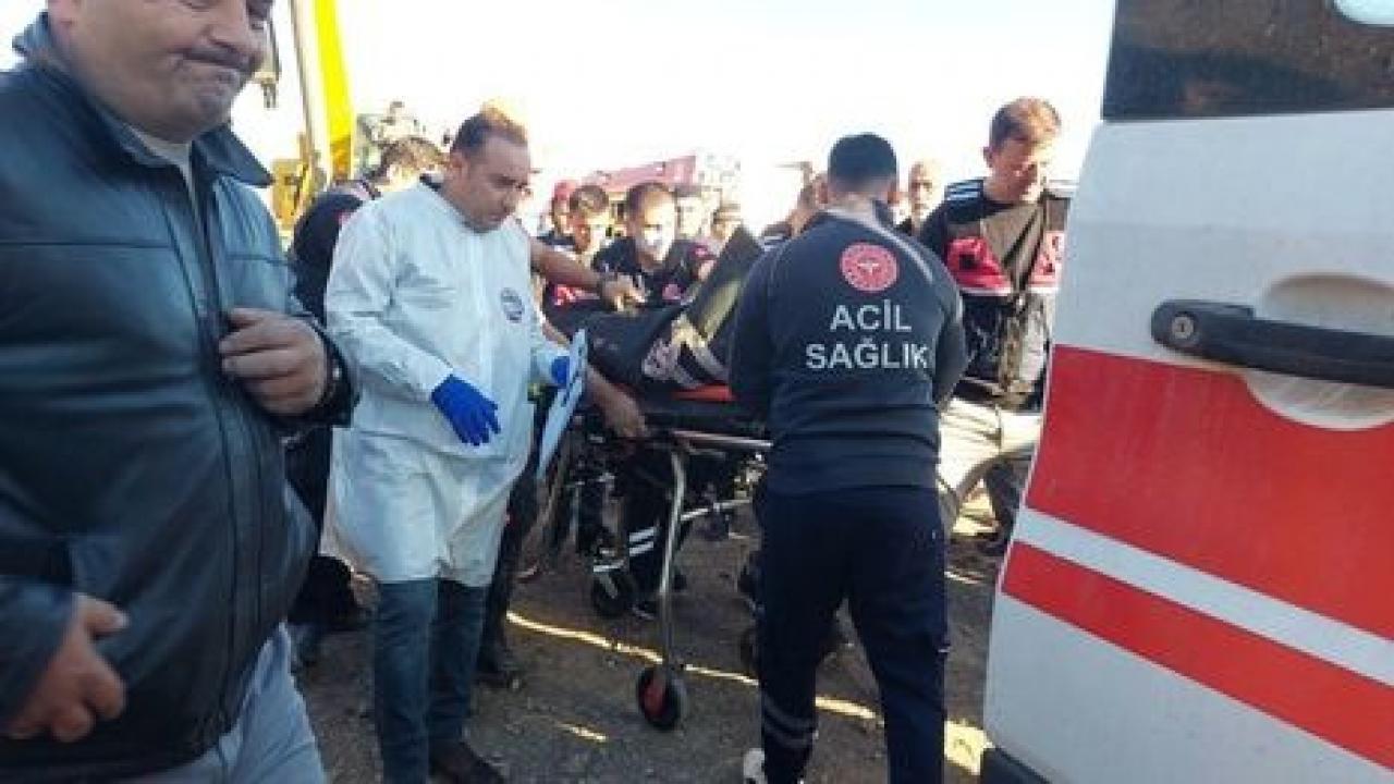 sakaryada yol yapiminda aci haber 30 metrelik kuyuya dustu YMTtfAfS.jpg