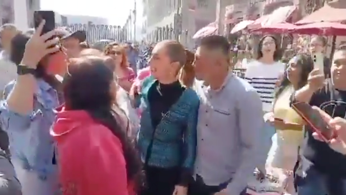 meksika devlet baskanina vatandastan sokak ortasinda taciz zJNMn7yO.jpg