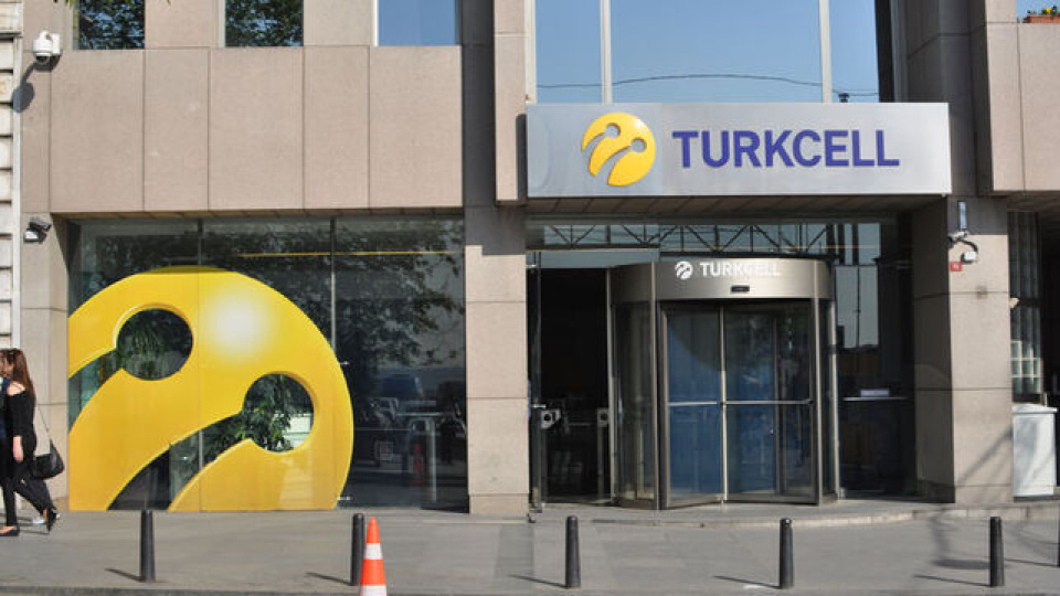 turkcellden-ilk-ceyrekte-46-milyar-tl-net-k-r-JS38FmMC