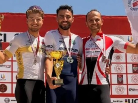 Sakaryali sporculardan madalya ve sampiyonluklarla dolu hafta ePBbSuPW